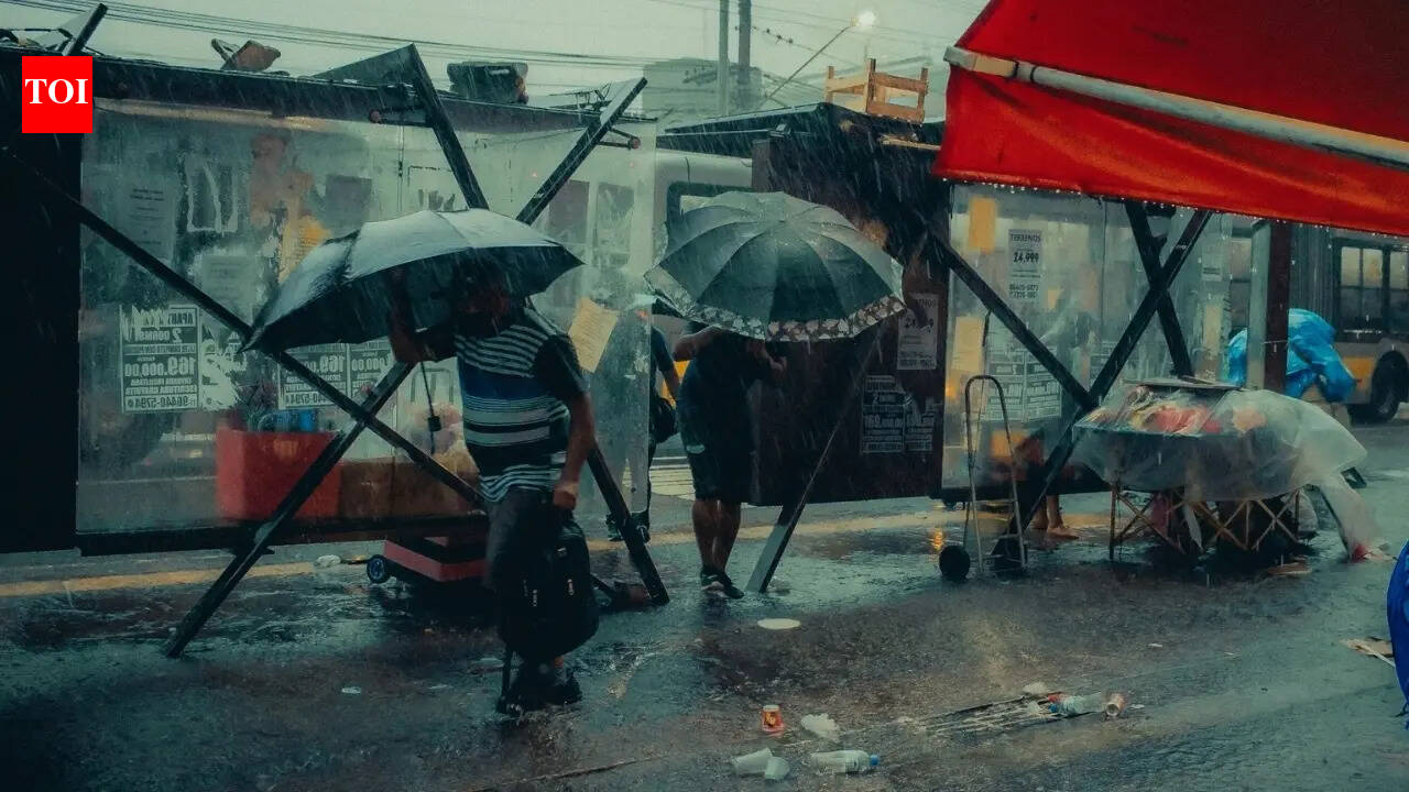 Heavy rain alert across these Indian states: What travellers need to know before planning a trip