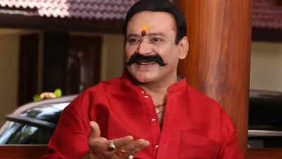Santhosh Nair Death News: ‘Mohiniyattam’ actor Santhosh Nair passes away in road accident; Suffers heart attack during treatment | Malayalam Movie News – The Times of India