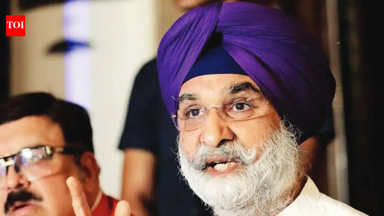 Delhi LG Taranjit Singh Sandhu inaugurates surgical robot