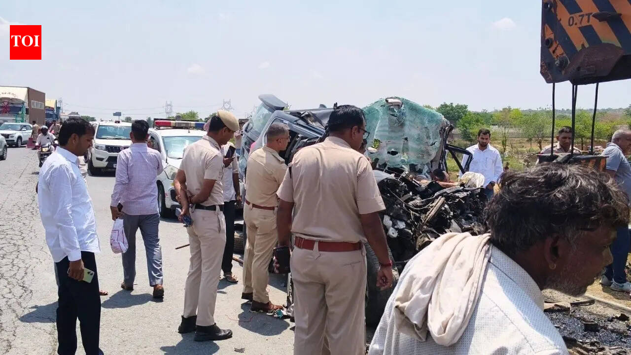 5 UP cops killed in high-speed SUV crash on KMP Expressway in Nuh