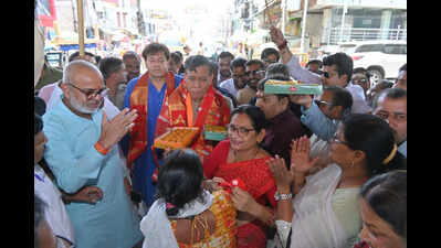 BJP workers celebrate party’s win in city