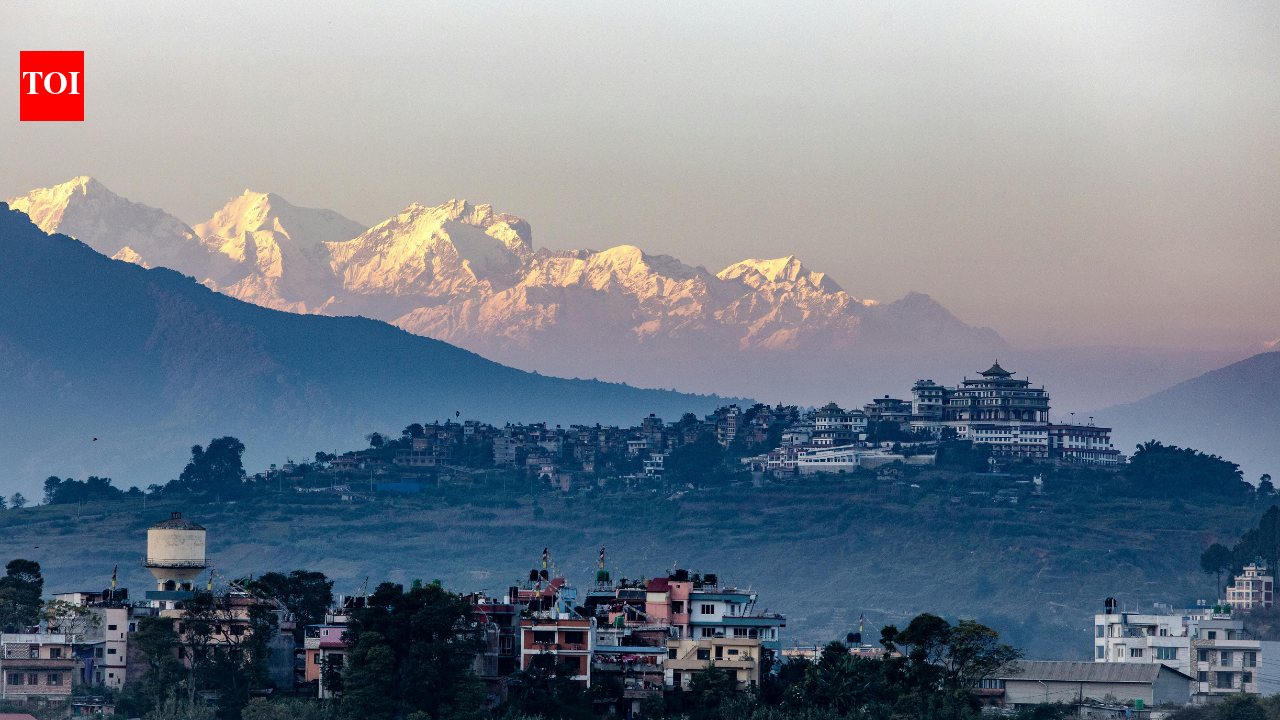 हिमालय में बर्फबारी क्यों घट रही है: वैज्ञानिकों ने बढ़ते संकट की दी चेतावनी |