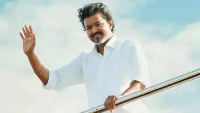 Riteish Deshmukh tells Vijay Thalapathy : May the force be with you!