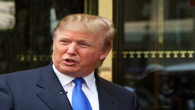 Donald Trump pushes for exclusive NFL insight while monitoring Patrick Mahomes' recovery timeline ahead of 2026 season