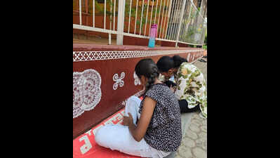 Students, alumni revive Chittara art on school campus in Mangaluru