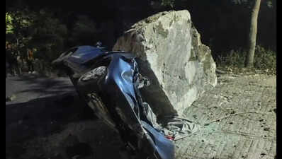 Falling boulder crushes car in Nainital, 25 families evacuated