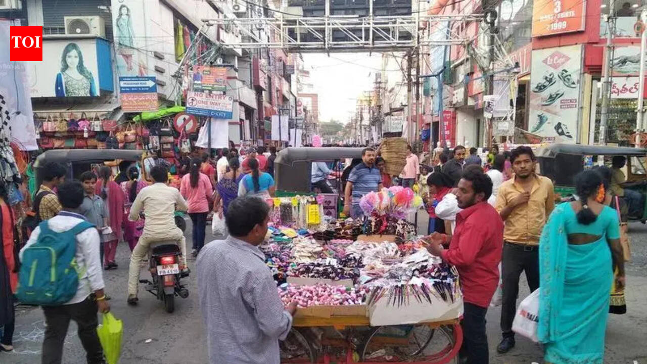 Vijayawada plans three street vending zones, hawkers oppose move ...