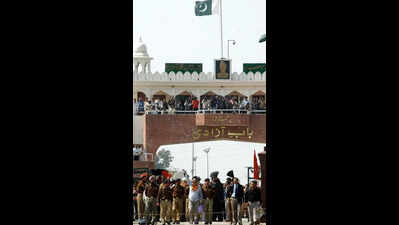 4 Pakistanis repatriated via Attari border