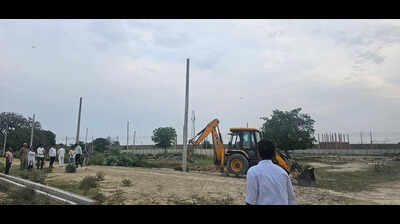 Encroachment cleared from chak roads in Kanpur villages