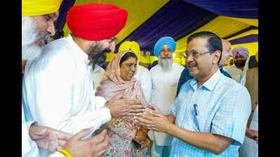 Mann, Kejriwal invoke Sikh history, Hindu mythology to fire up party MLAs