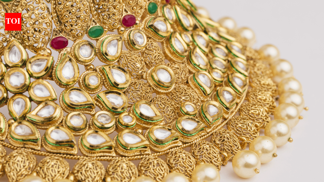 Hack of the day: Verify if gold jewellery is genuine before buying