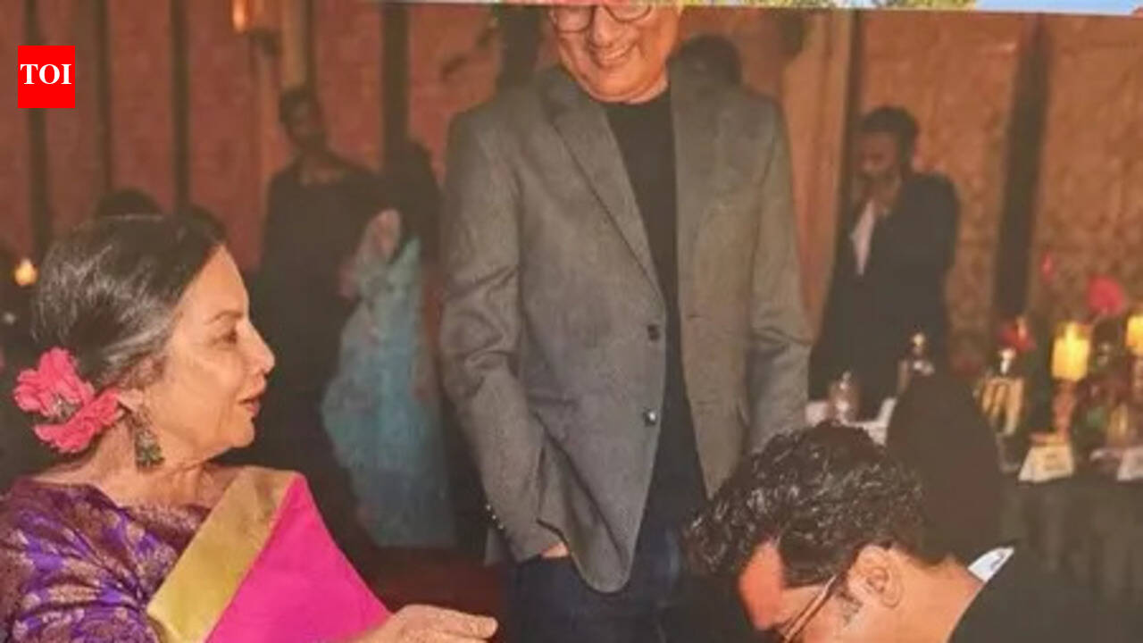 Vicky Kaushal's cute blush moment with Shabana Azmi in throwback photo, 'What was I saying'