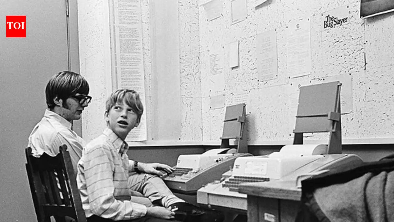 In 1975, a simple magazine cover caught Bill Gates’s attention, and this helped launch what became Microsoft