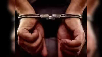 Man held for molesting college student at Mumbai railway station