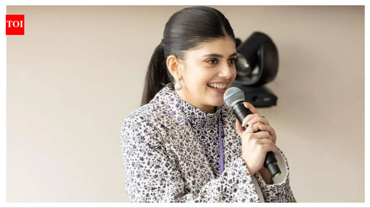 Sanjana Sanghi on Harvard stage: True empowerment is granting permission to yourself