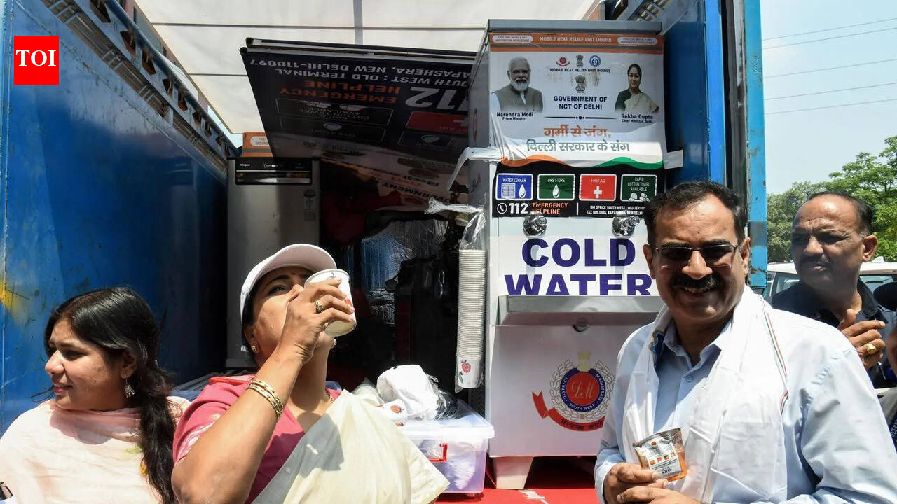 13 mobile units, ORS and water: As temperatures soar, Delhi govt takes heat relief measures to streets