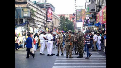 A day after payloader run, cautious New Market hawkers make a return