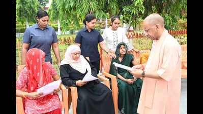 ‘Ensure Ayushman cards for all eligible people’: CM Yogi to officials