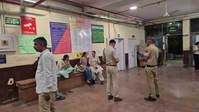 Bank staffer shot at outside Gurgaon home, gunpowder burns eye