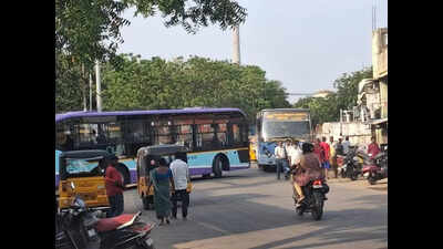Traffic snarls irk road users near Ennore bus terminus