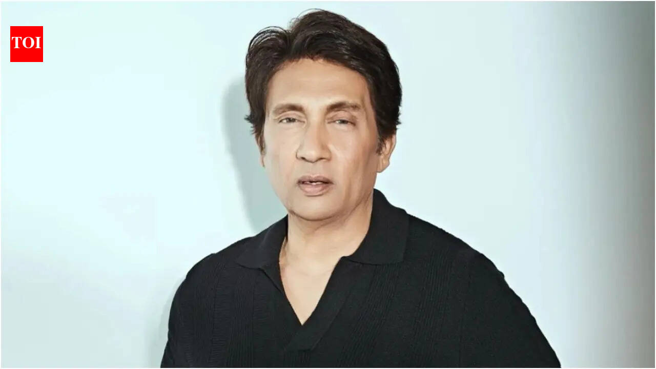 'I want to be seen is a DISEASE': Shekhar Suman SLAMS Bollywood's PR culture and paparazzi obsession