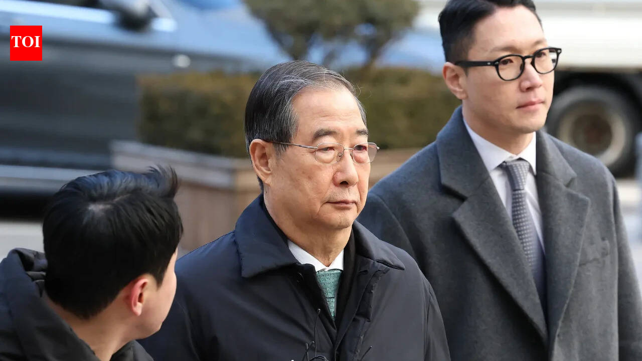 South Korean court reduces prison sentence for ex-prime minister in martial law case