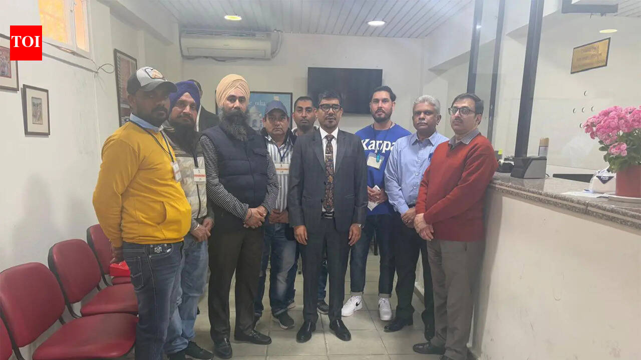 Indian Embassy in Lebanon facilitates return of 5 Indians from Gulf