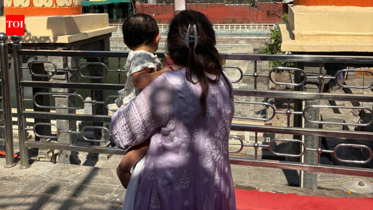 ‘Border 2’ maker Nidhi Dutta shares daughter Sitara’s first temple visit at Mahakaleshwar Temple