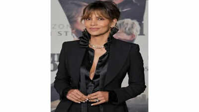 Halle Berry wraps up 'Fleur' ​​shoot in Paris