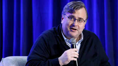 LinkedIn co-founder Reid Hoffman has a 'reminder' for everyone on AI layoffs: It's important not to ignore...