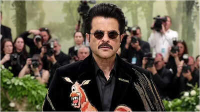 Met Gala 2026: Anil Kapoor wins the Met Gala 2026 AI trend by reimagining Majnu Bhai’s iconic painting from ‘Welcome’ as couture; fans react | Hindi Movie News – The Times of India