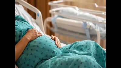 Woman dies after C-section in Palamu private hospital, FIR lodged