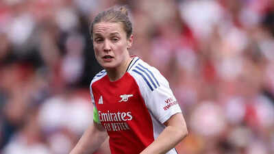 Little by little, Arsenal great Kim Little achieves big feat
