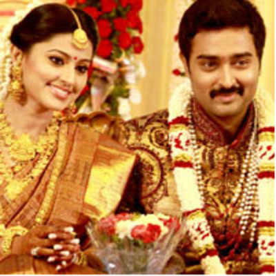 Happy wedding for Prasanna- Sneha | Tamil Movie News - Times of India