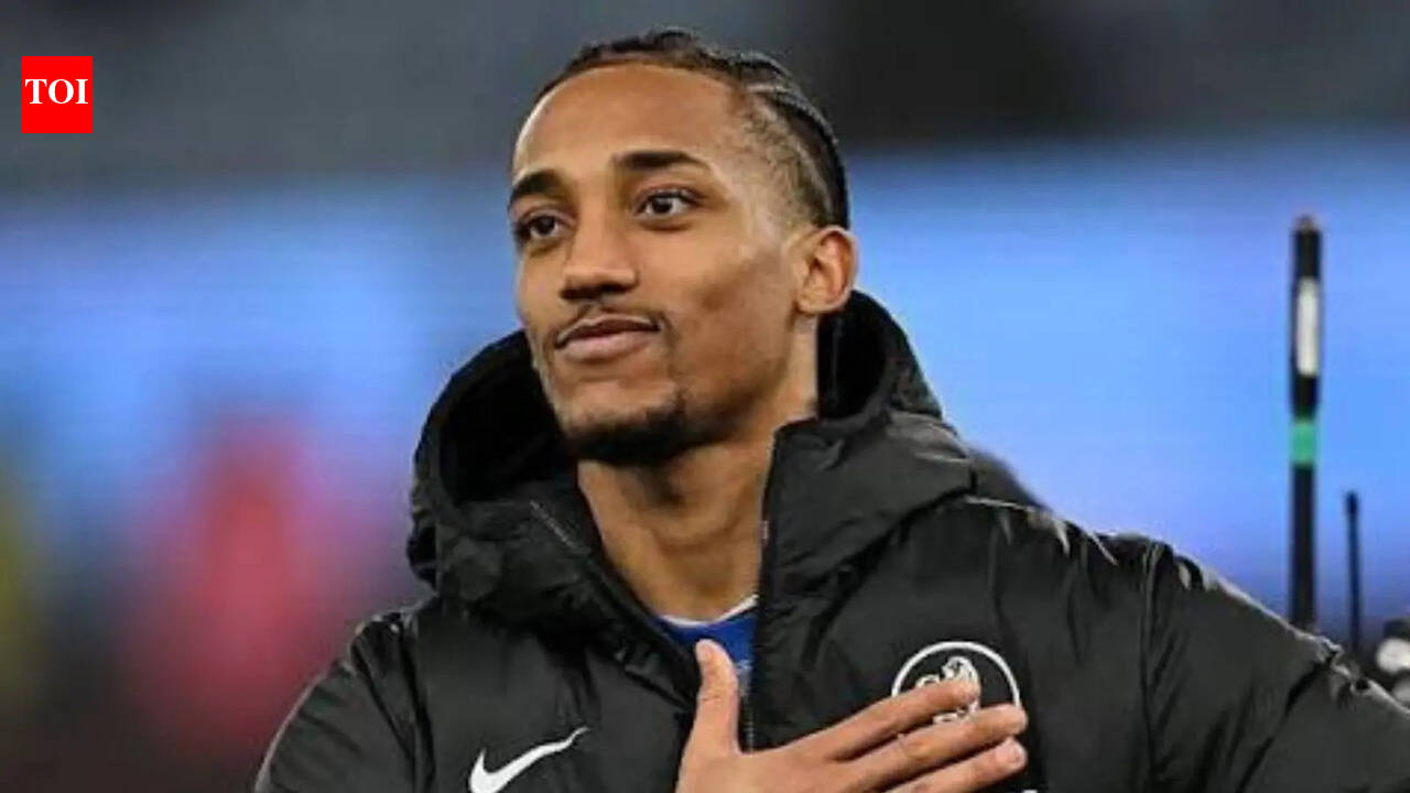 Shaun Wright-Phillips sends harsh warning to Joao Pedro as Chelsea’s European dreams continue falling apart