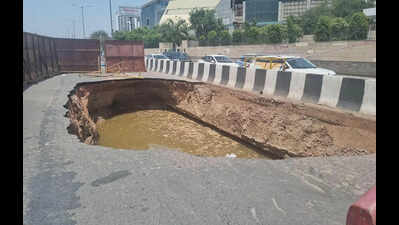 2 days on, Sohna highway sinkhole widens, cracks appear on carriageway and service road