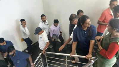 Overcrowding, parking chaos mark DRT Jaipur Lok Adalat
