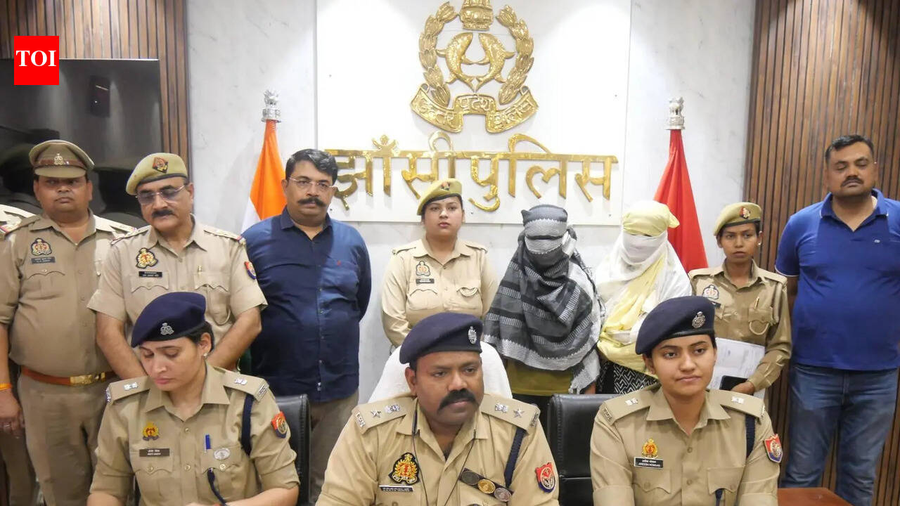 2 women held in IPL betting racket; ₹1.7cr of bullion & cash recovered