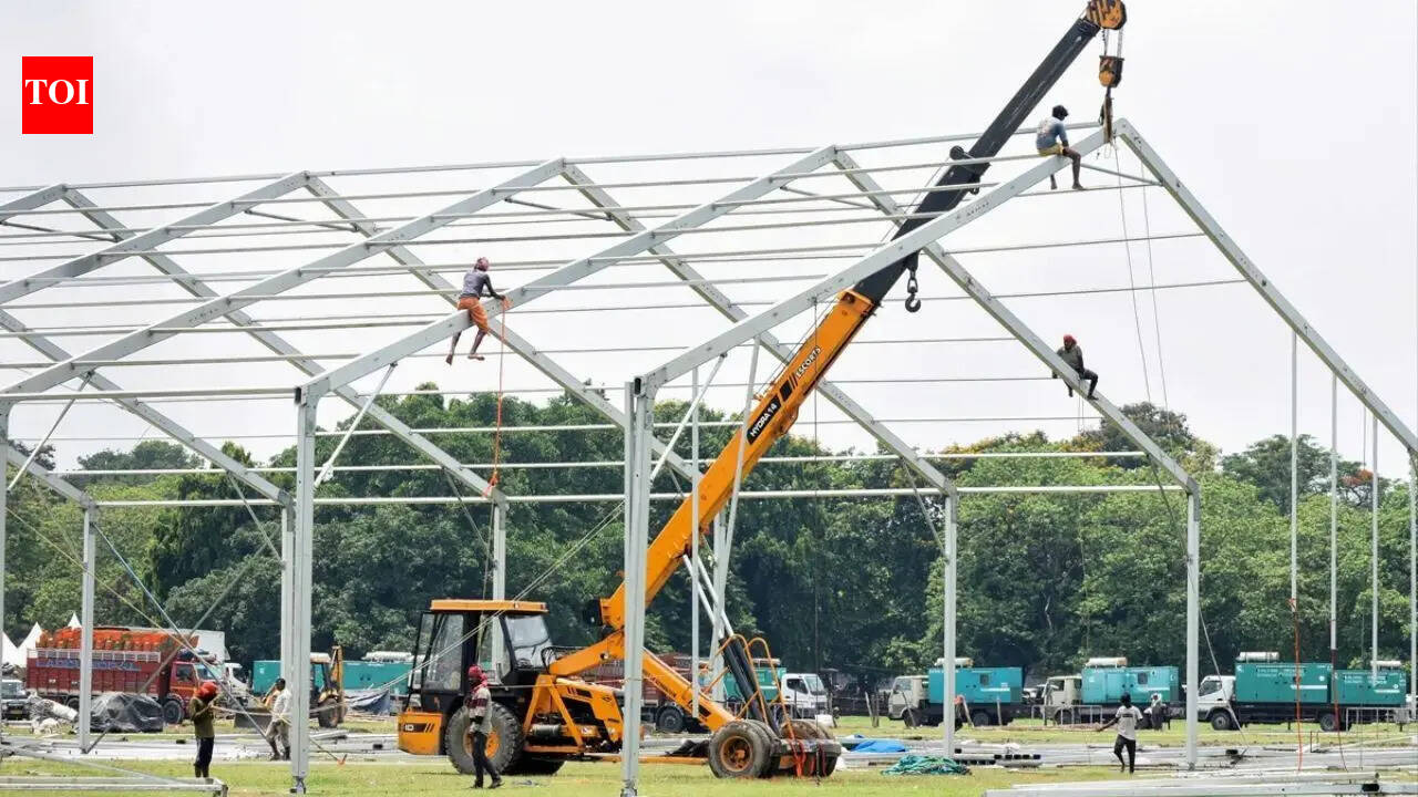 Kolkata: Brigade takes rain cover for new cabinet swearing-in