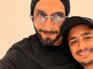 Ranveer Singh poses with fans on 'King' sets- PICS