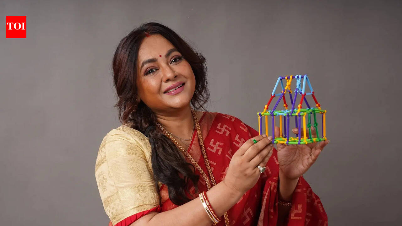 Self-independence takes centre stage in Anumaner Bhittite
