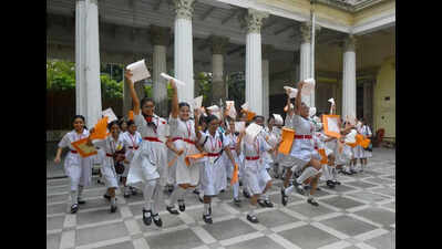 131 share Madhyamik top-10 ranks, none from Kol schools