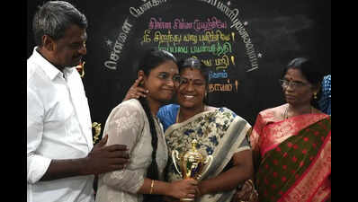 Daughter of day labourer tops Class 12 exam among Chennai corpn schools; wants to pursue CA