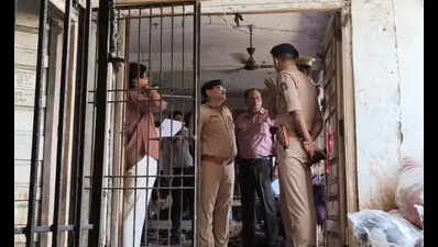 Tailor stabbed to death at Surat garment unit