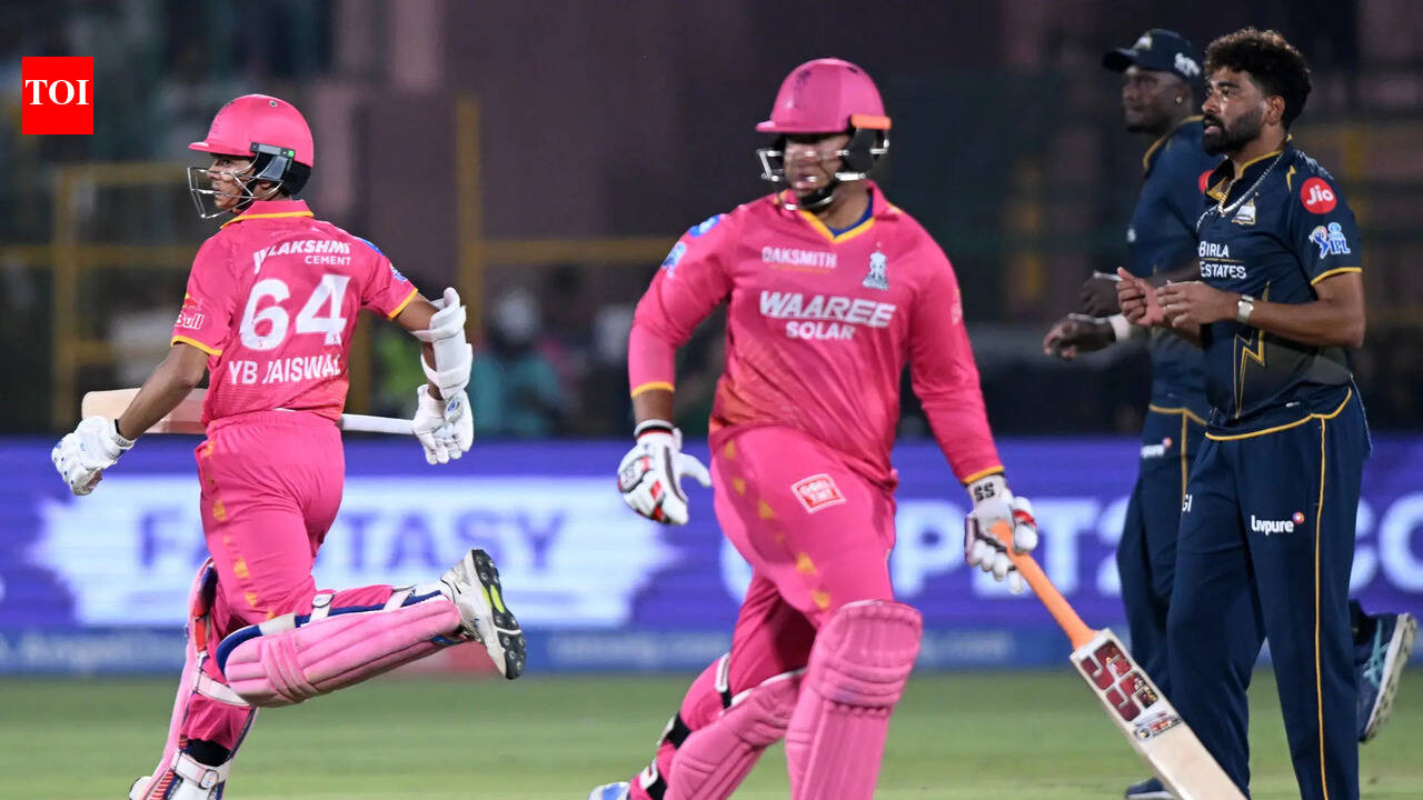 RR vs GT Live: Rashid Khan turns game on its head with Jurel and Ferreira wickets