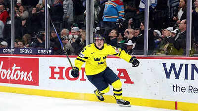 Trade rumor latest update highlights Toronto Maple Leafs prospect target Ivar Stenberg before NHL Draft