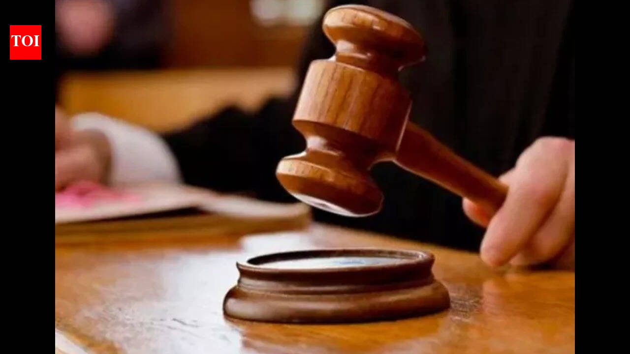 UK dead woman ‘put on trial’ as husband cleared over 2017 suicide, lawyer claims