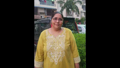 Stuck in traffic, woman runs to exam centre; Moradabad cop comes to rescue