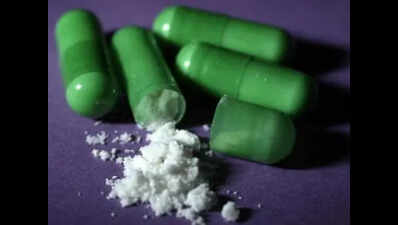 Mumbai airport officials seize drugs, cash