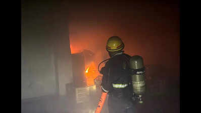 Massive fire guts AC workshop in Gzb, 70-yr-old worker dies